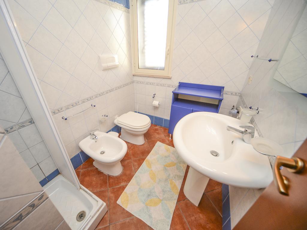 Villa Torre Roccella Кампофеличе-ди-Роччелла Экстерьер фото