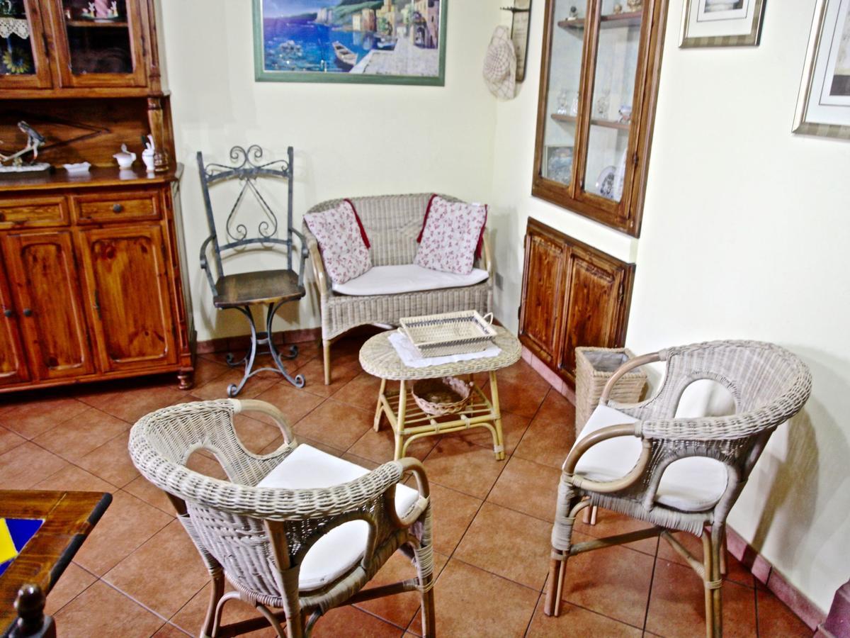 Villa Torre Roccella Кампофеличе-ди-Роччелла Экстерьер фото